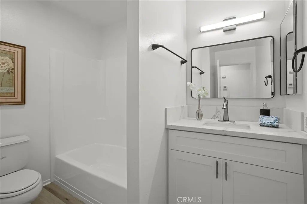 412 E Newmark Avenue D, Monterey Park, California 91755 home-pic-20